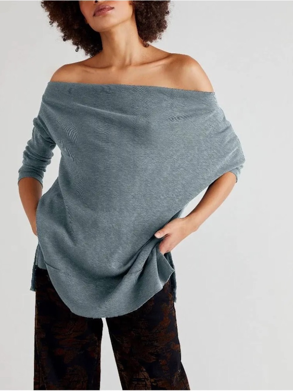 We The Free One-Shoulder Grey Off-The-Shoulder Sweater Size X Small - Picture 2 of 5